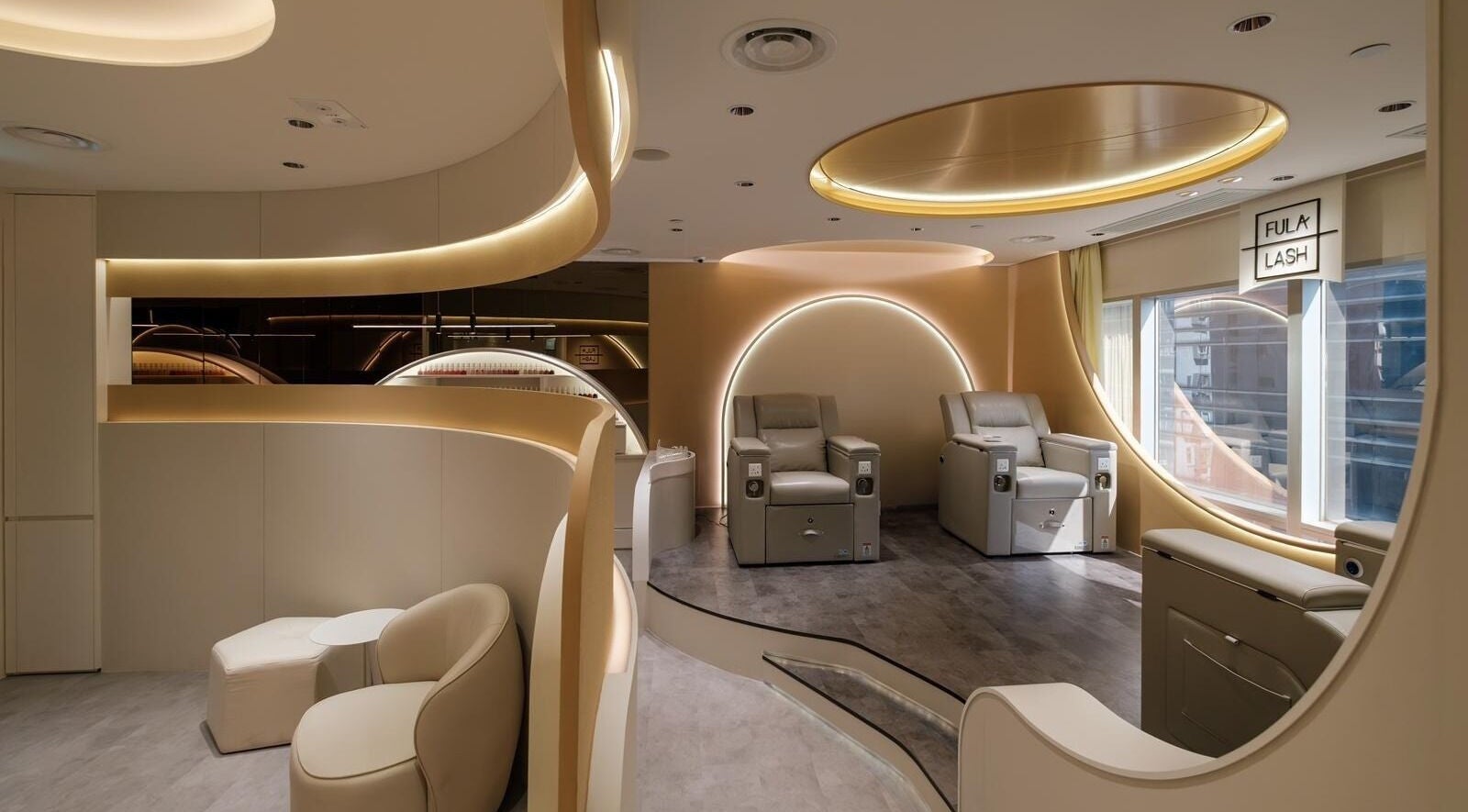 Fulalash (Jordan shop) 位於九龍，九龍的豪華現代美容沙龍內部設計。