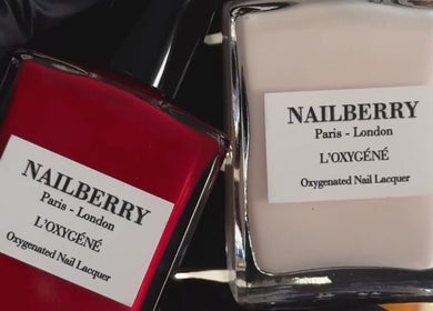 Два флакона лака для ногтей Nailberry в MY AESTHETICS, Palma, Illes Balears, ES.