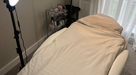 Cozy treatment bed in By B Beauty, Craigavon, Northern Ireland, GB ready for relaxation and pampering.