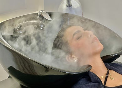 Relaxing steam treatment at Redha, Marrakesh, Marrakesh-safi, MA. Luxury beauty care for hair and scalp.