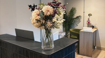 Elegant reception with flowers at Lumera Beauty in Droitwich, England, GB.