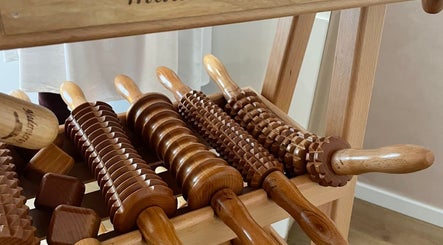 Rouleaux de massage en bois chez BiliAnna, Feigères, Auvergne-rhône-alpes, FR.