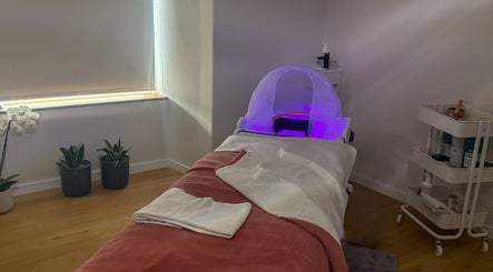 Sala de tratamento relaxante no Cindy Pinto em Montemor-o-novo, Distrito De Évora, PT.
