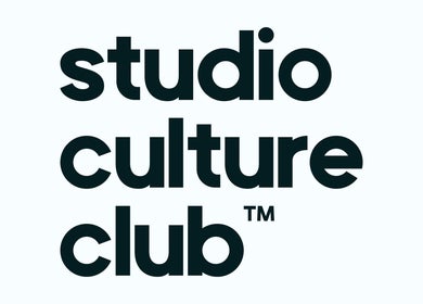 Logotipo moderno do Studio Culture Club em Caldas Da Rainha, Leiria, PT, destacando estilo único.