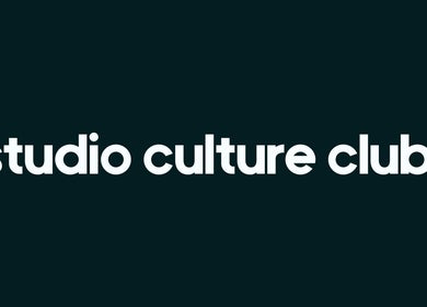 Logo do Studio Culture Club em Caldas Da Rainha, Leiria, PT, destacando o nome da empresa sobre fundo escuro.