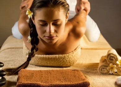Relaxing massage at Thai Metha in North Adelaide, South Australia, featuring aromatherapy and tranquil ambiance.