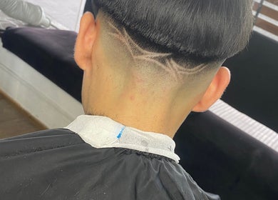 Diseño de corte moderno en Mvrqez.barber, Puerto Montt, Los Lagos, CL, destacando técnicas de vanguardia.