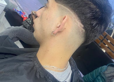 Corte de cabello moderno en Mvrqez.barber, Puerto Montt, Los Lagos, CL.