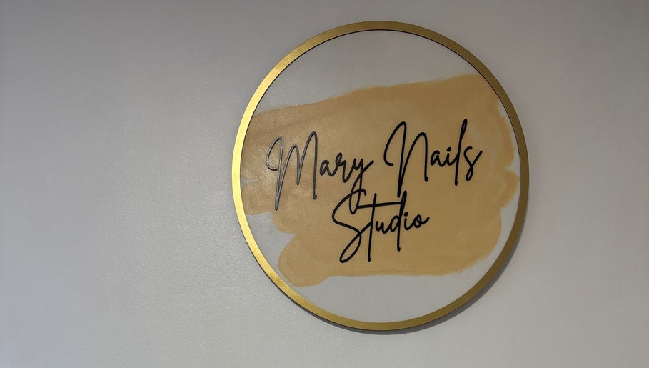 Logotipo de Mary Nails Studio en Providencia, Región Metropolitana, CL en un diseño elegante y moderno.