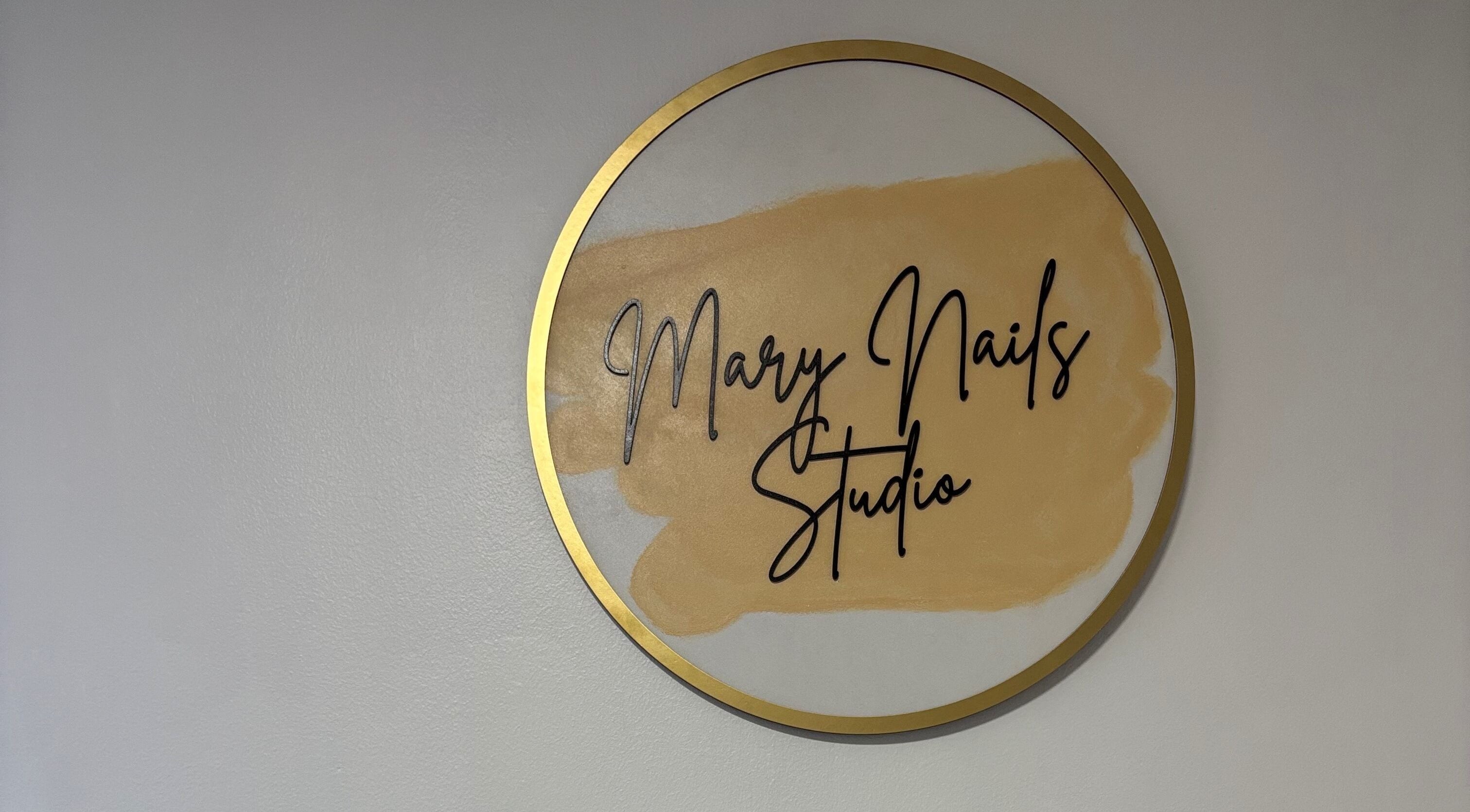 Logotipo de Mary Nails Studio en Providencia, Región Metropolitana, CL en un diseño elegante y moderno.