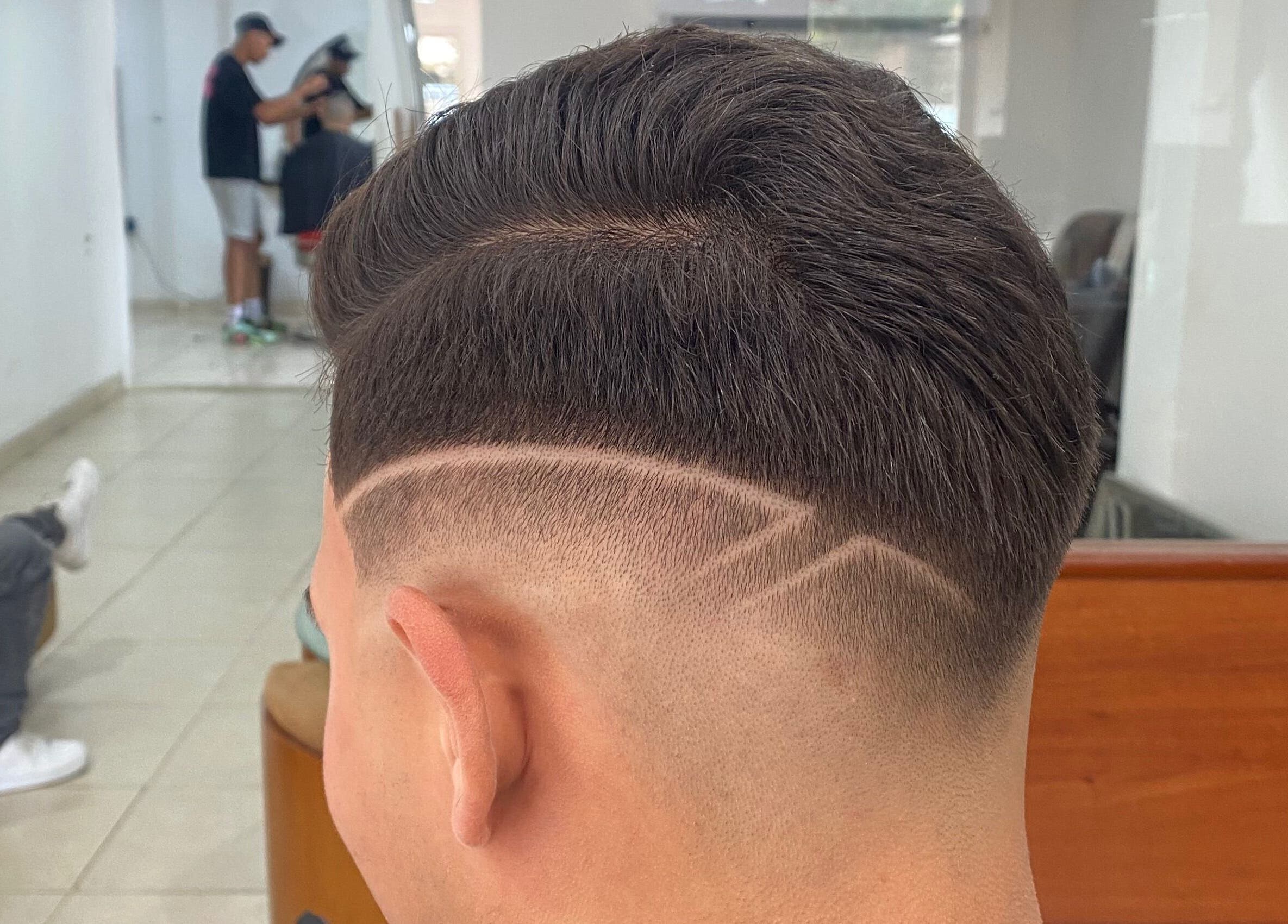 Corte moderno en LUIS LILIENSTERN | BARBERO PROFESIONAL, Maracaibo, Zulia, VE.