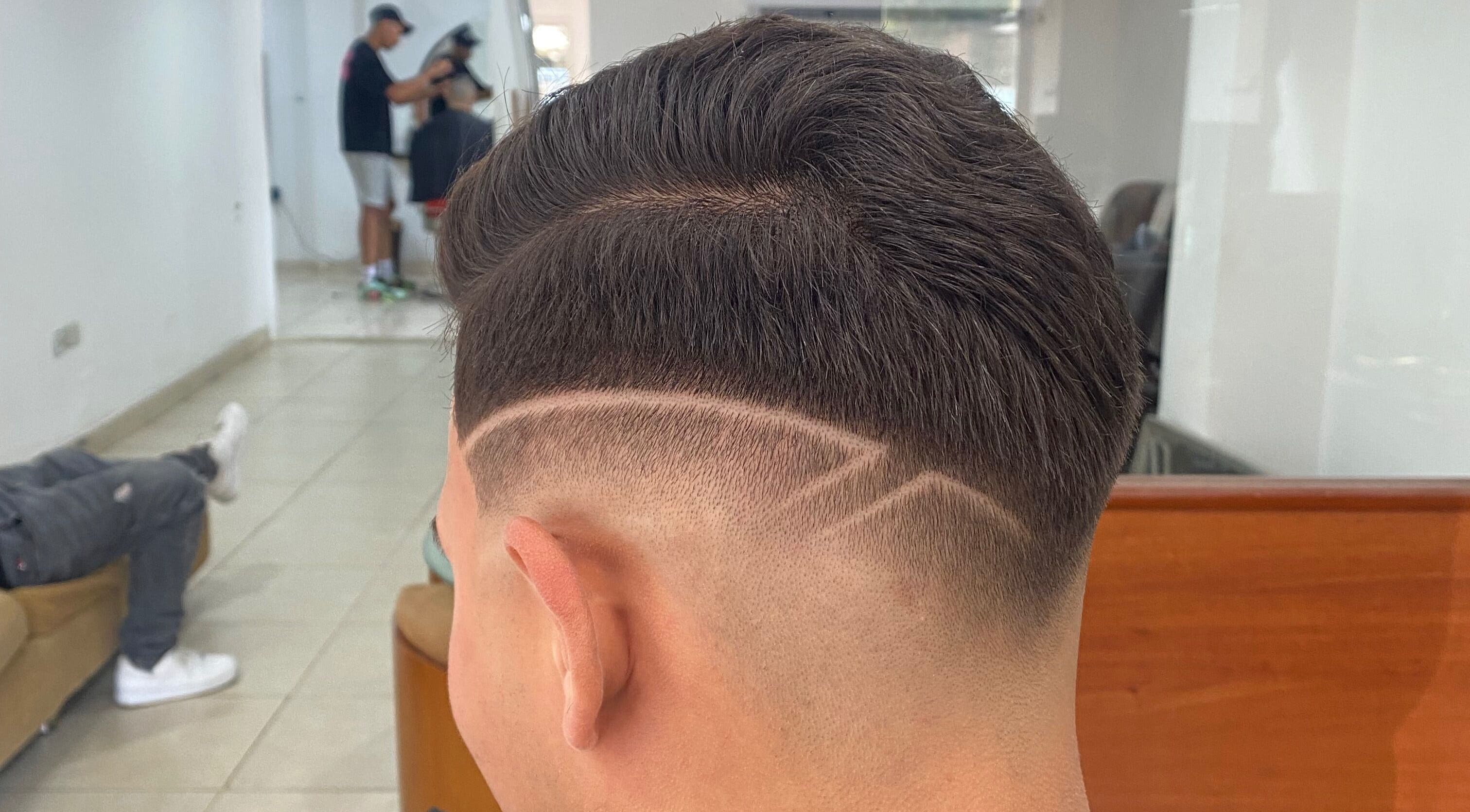 Corte moderno en LUIS LILIENSTERN | BARBERO PROFESIONAL, Maracaibo, Zulia, VE.