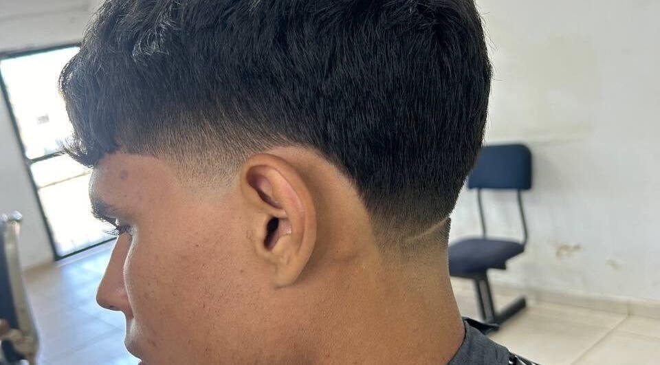 Corte de cabello moderno en LUIS LILIENSTERN | BARBERO PROFESIONAL, Maracaibo, Zulia, VE.