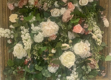 Elegant flower arrangement at Repton Revive, Repton, England, GB. A touch of natural beauty.