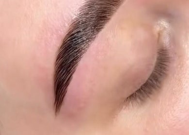 Makellose Augenbraue Behandlung bei OnutzaBeauty-Homestudio, Ingolstadt, Bayern, DE.