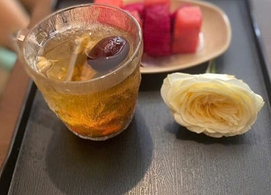 Trà thảo dược và hoa tại Ola spa, Đà Nẵng, Đà Nẵng, VN mang đến sự thư giãn tinh tế.