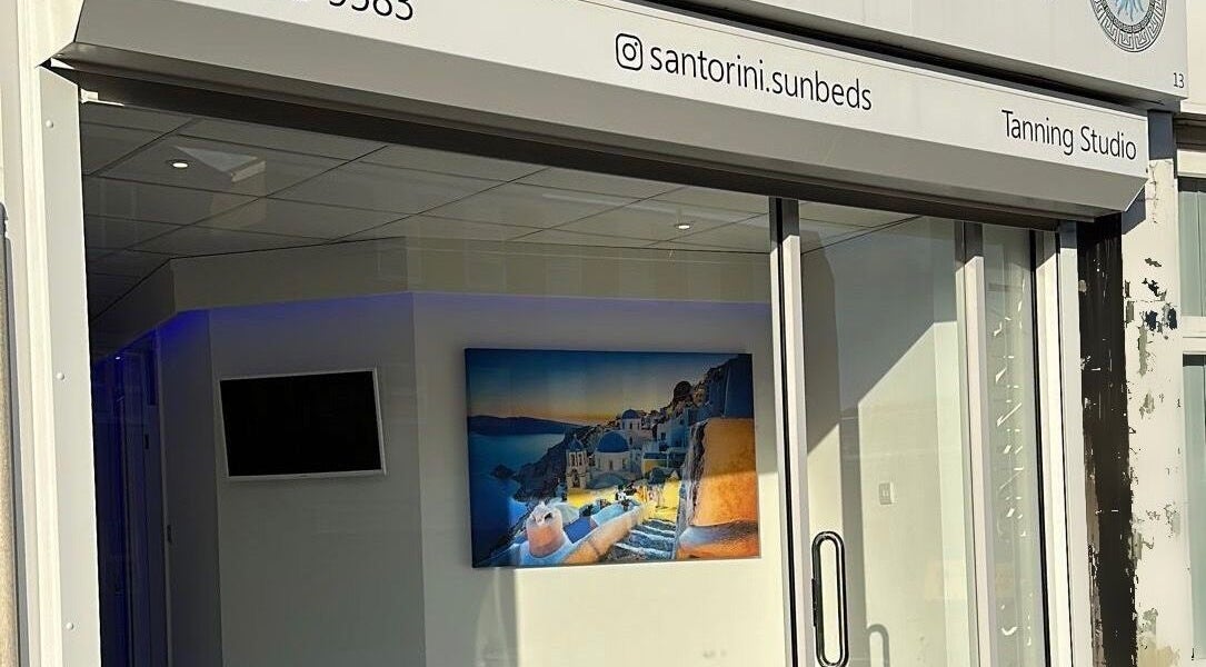 Front view of Gypsie Rose with sunlit doors and a vibrant interior, Southampton, England, GB.