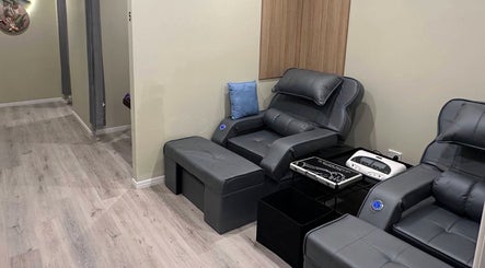 Relaxing massage chairs at Massage Legendary, Taigum, Queensland, AU designed for ultimate comfort.
