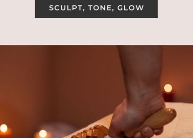 Rejuvenating wellness massage at Sculptmebyjord, Loughton, England. Relaxing candle-lit ambiance.