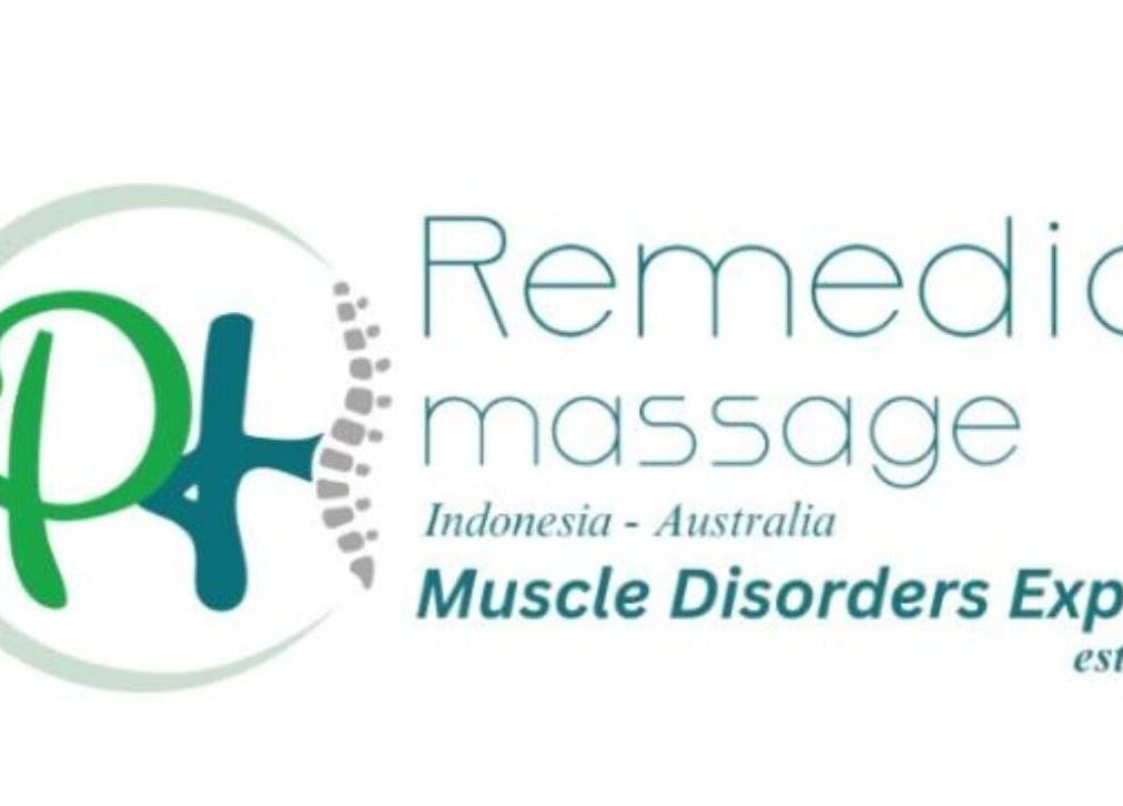 Logo PH Remedial Massage - Surabaya di Jawa Timur, ID menampilkan keahlian pijat otot.