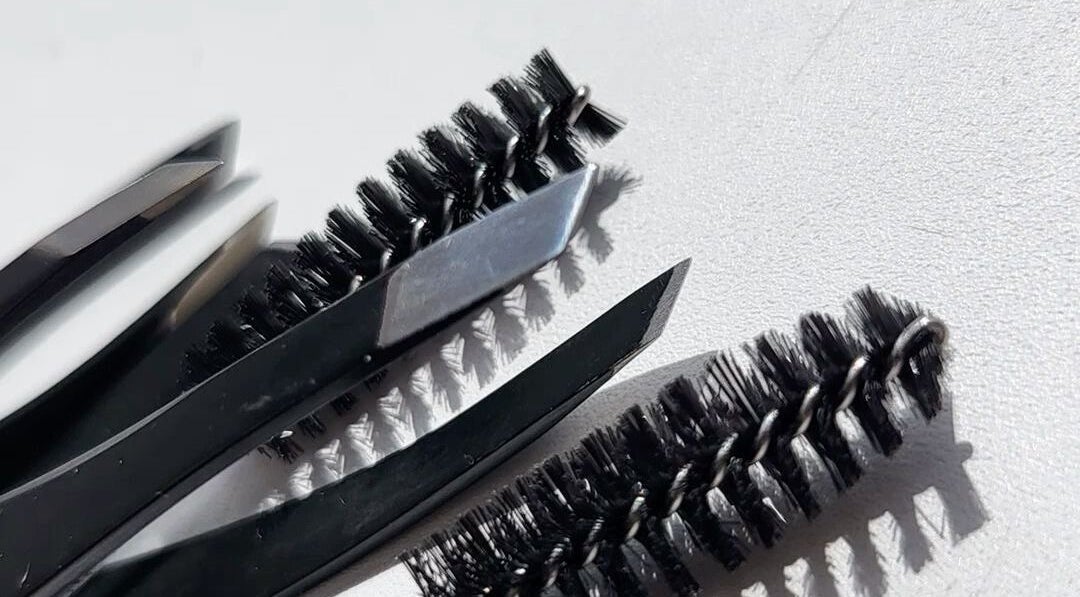 Eyelash extension tools at Dusha Eyelash Extensions, Clonakilty, County Cork, IE, showcasing precision instruments.