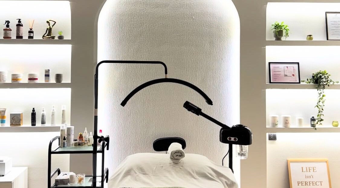 Treatment room at Victoria aesthetic clinic, Rishon Lezion, Center District, IL, featuring soothing lighting and decor.