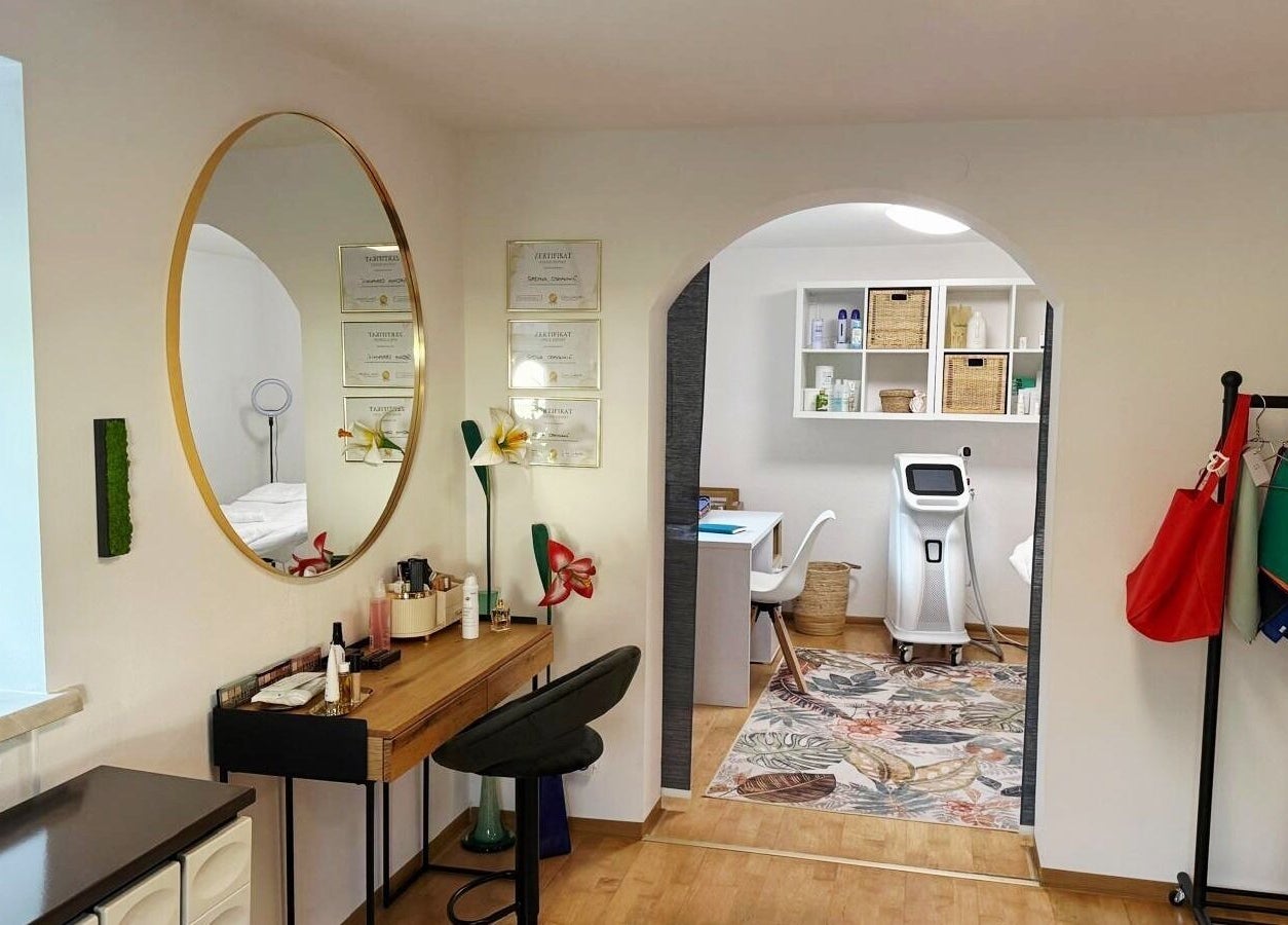 Innenansicht von Beauty & Style Salon in Linz - Pichling, Oberösterreich, AT mit modernen Einrichtungen.