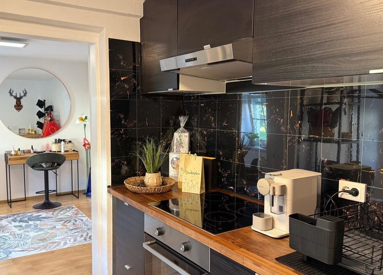 Elegantes Interieur bei Beauty & Style, Linz - Pichling, Oberösterreich, AT, mit modernem Design.