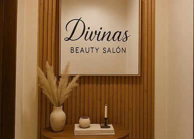 Entrada acogedora de Divinas beauty salón en San Pedro Sula, Departamento De Cortés, HN.