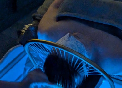 Relaxing blue light therapy at Rose Glow Spa in Thomasville, Georgia, US, enhancing wellness and rejuvenation.