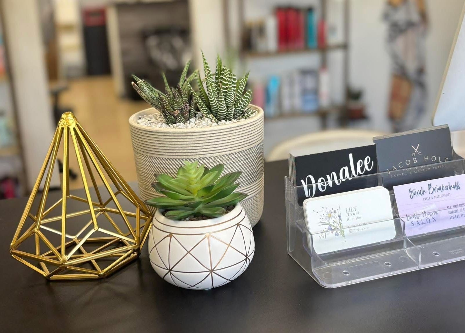 Elegant decor and business cards at KT Perfectly Polished, Hurricane, Utah, US.