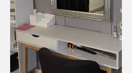 Elegant beauty station at The Style Spot, Braintree, England, GB with mirror and desk.