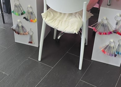 Paleta de cores vibrantes disponível no Sony Nail's, Santa Maria Da Feira, Aveiro, PT.
