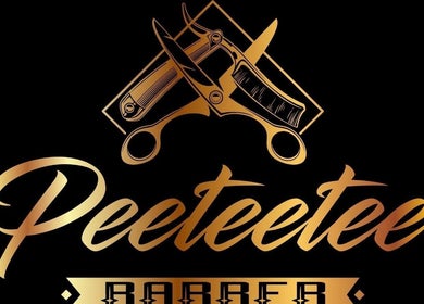 Logotipo dorado de Barberia Peeteetee en La Gangosa, Andalucía, ES.