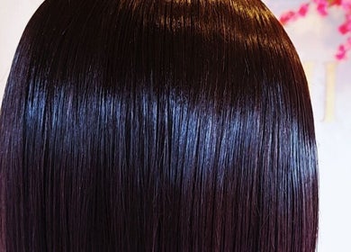 Glossy, smooth hair transformation at Mami Beauty Bar, Alberton, Gauteng, ZA.