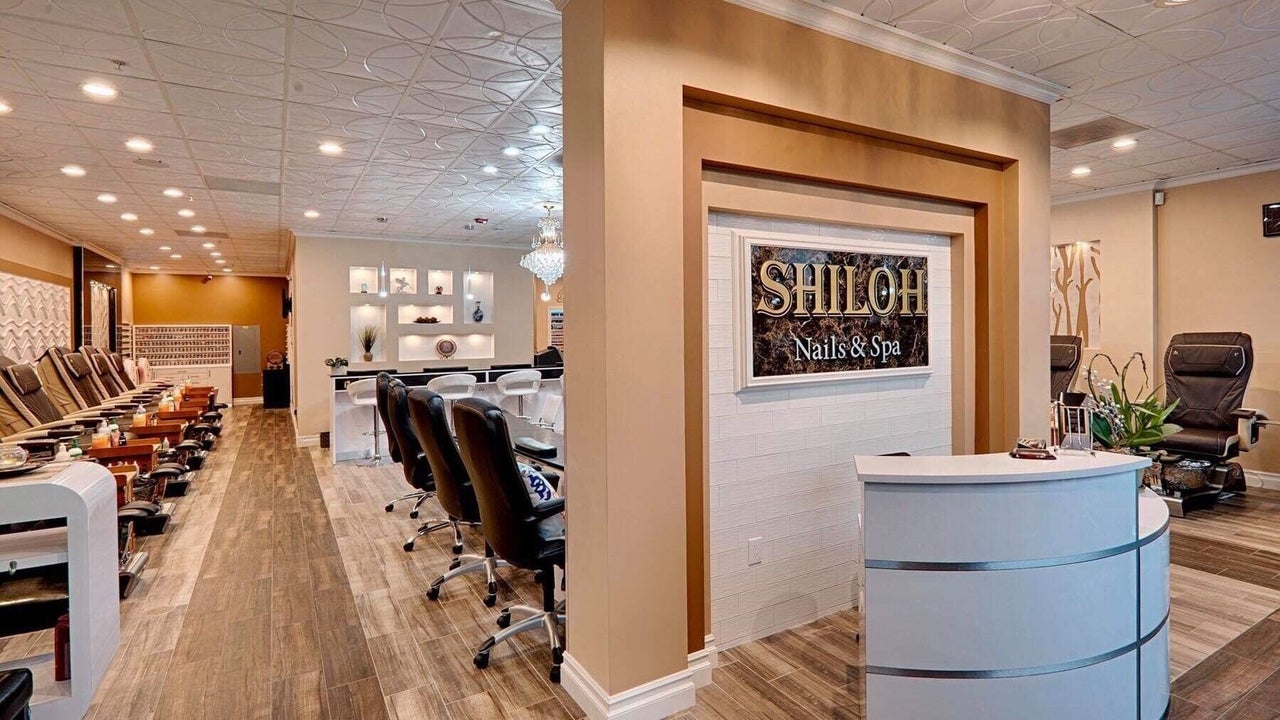 Logo Company Shiloh Nails and Spa on Cloodo