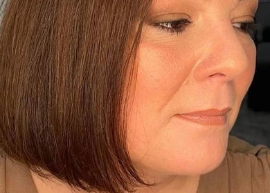 Close-up of a woman with elegant makeup at Emma Pollock Makeup, Clydebank, Scotland, GB.