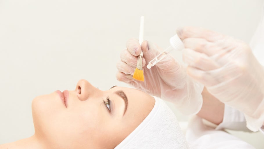 Facial treatment at Magic Box Beauty in London, England, GB, showcasing a professional skincare session.