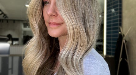 Stylish blonde hair at Studio SixtyThree, Innaloo, Western Australia, AU, showcasing modern beauty trends.