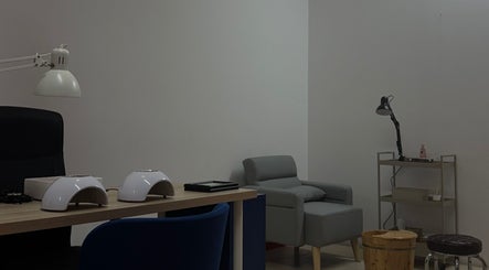 Espaço moderno e acolhedor em Kalinail, Porto, Porto, PT, com móveis de salão sofisticados.