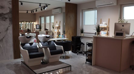 Nowoczesne wnętrze Jachimkowskiej HairStyle w Radom, Województwo Mazowieckie, PL.
