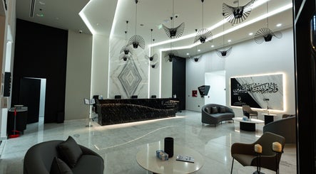 Elegant reception area at Boulevard Clinic, Doha, Doha Municipality, QA, with modern lighting and seating.