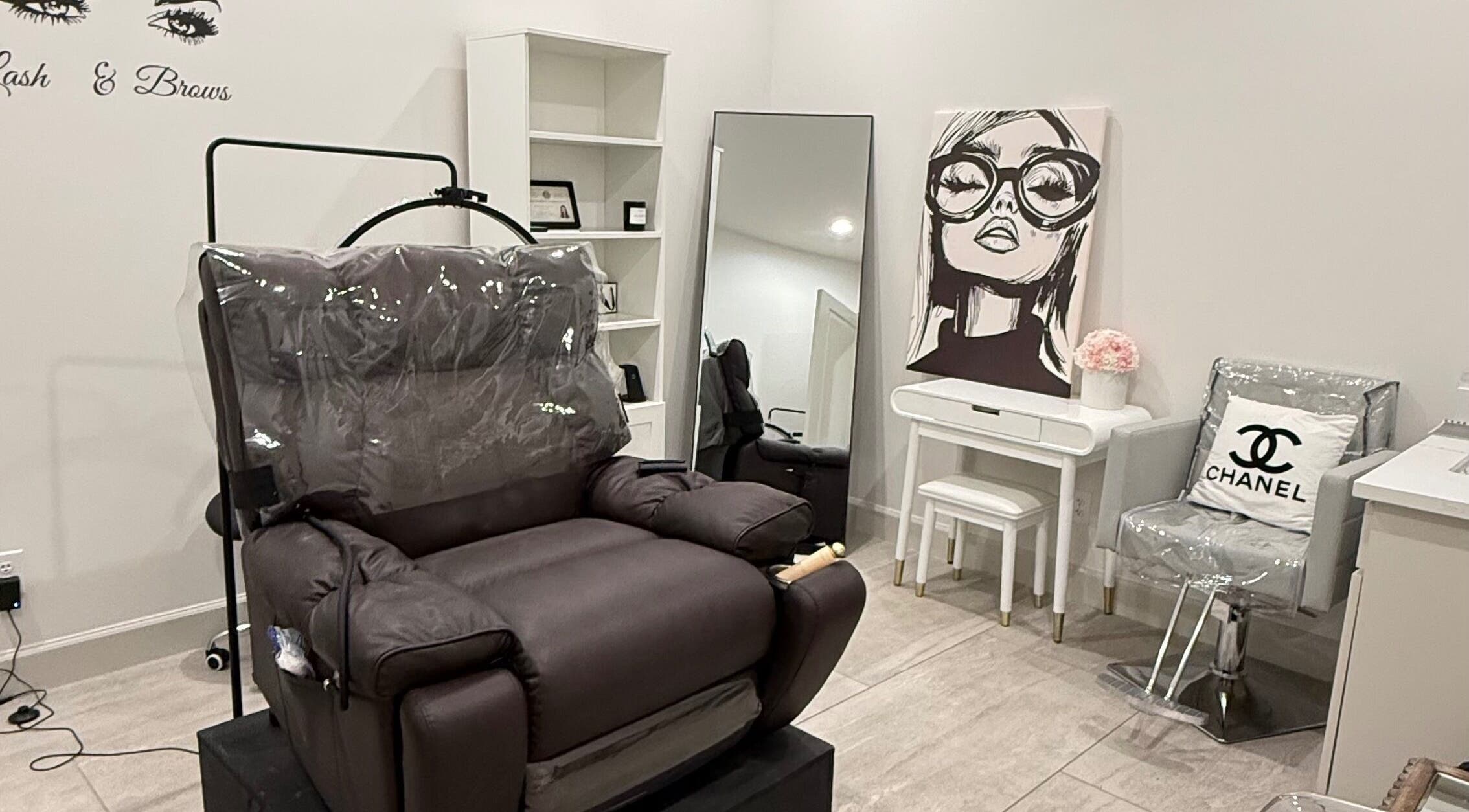 Роскошный интерьер спа LUXURY Day SPA на 21777 Merchants Way Unit 310 Katy, TX 77449 в Katy, Texas, US.