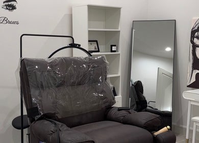 Интерьер LUXURY Day SPA на 21777 Merchants Way Unit 310 Katy, TX 77449, уютное кресло в Katy, Texas, US.
