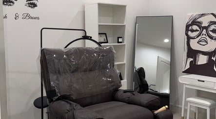 Интерьер LUXURY Day SPA на 21777 Merchants Way Unit 310 Katy, TX 77449, уютное кресло в Katy, Texas, US.