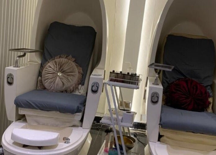 Relax in luxury at Peejay Aesthetic Beauty Spa, opposite Kwara Hotel, Ahmadu Bello Way, Ilorin Club GRA, NG.