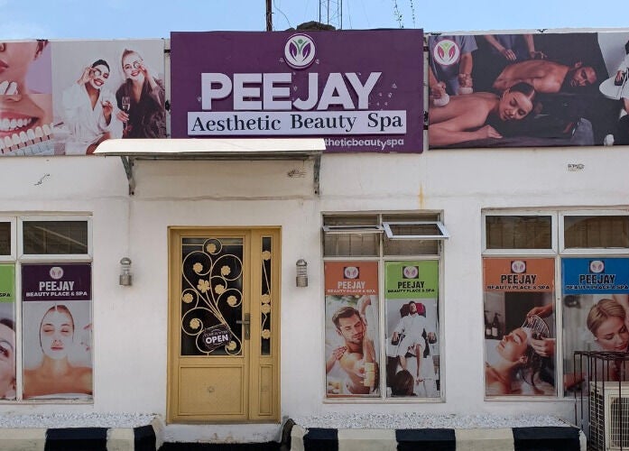Front view of Peejay Aesthetic Beauty Spa, located opposite Kwara Hotel, Ahmadu Bello Way, inside Ilorin Club GRA, NG.