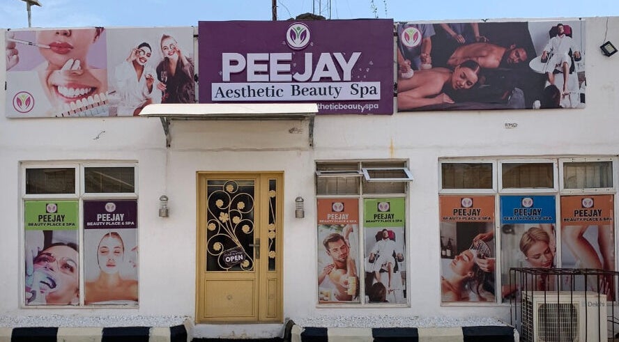Front view of Peejay Aesthetic Beauty Spa, located opposite Kwara Hotel, Ahmadu Bello Way, inside Ilorin Club GRA, NG.