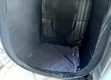 Mobile Spray Tan booth ready for use in Cape Town, Western Cape, ZA; ideal for a flawless tan.