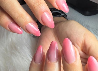 Pink manicured nails at Valentina Rivera, Ħal Tarxien, MT, showcasing elegance and style.